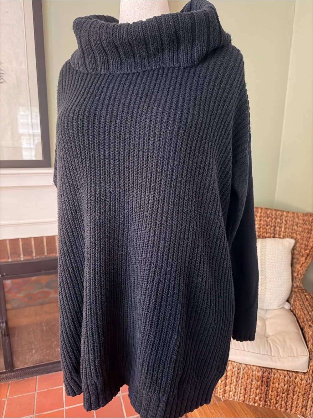 Title: Old Navy Black Chunky Ribbed Oversized Turtleneck Sweater XL